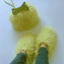 Load image into Gallery viewer, Women Fashion Furry Slides with Bag Set