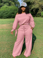 Load image into Gallery viewer, Round Neckline 2 PCs Set