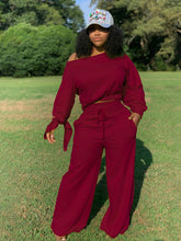 Load image into Gallery viewer, Round Neckline 2 PCs Set